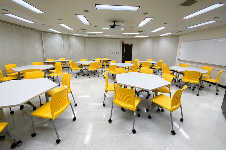 image of classroom n104 lindquist center