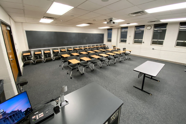 image of classroom 25 Phillips Hall