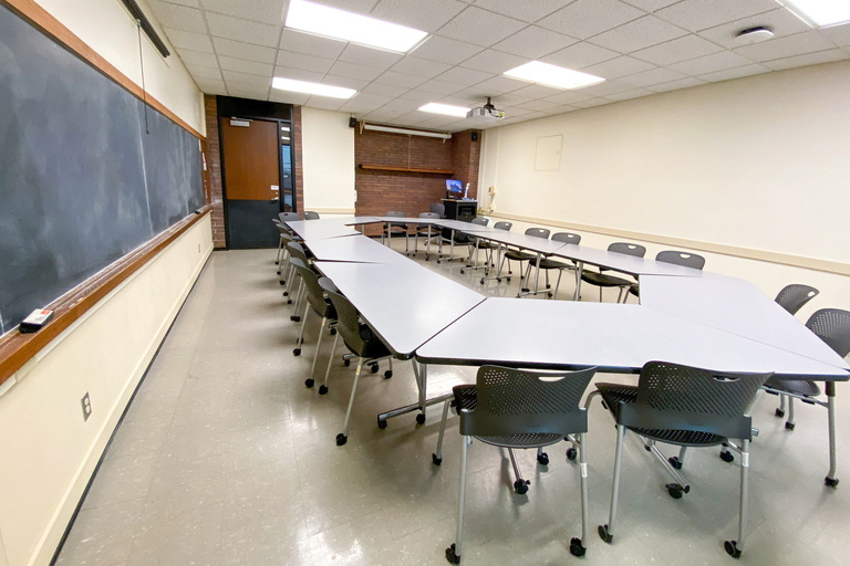 image of classroom 203 English Philosophy Building