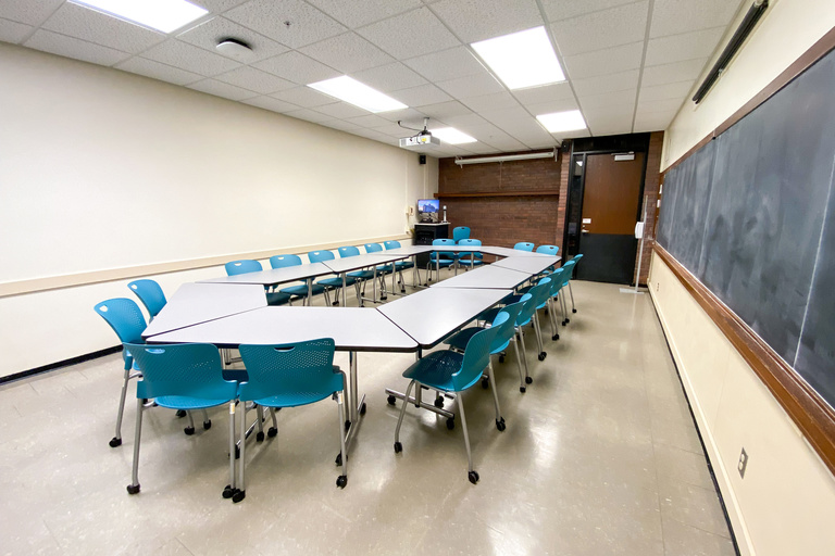 image of classroom 212 English Philosophy Building