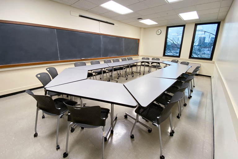 image of classroom 215 English Philosophy Building