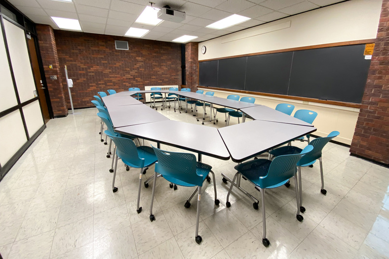 image of classroom 312 English Philosophy Building