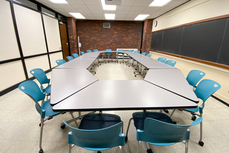 image of classroom 312 English Philosophy Building