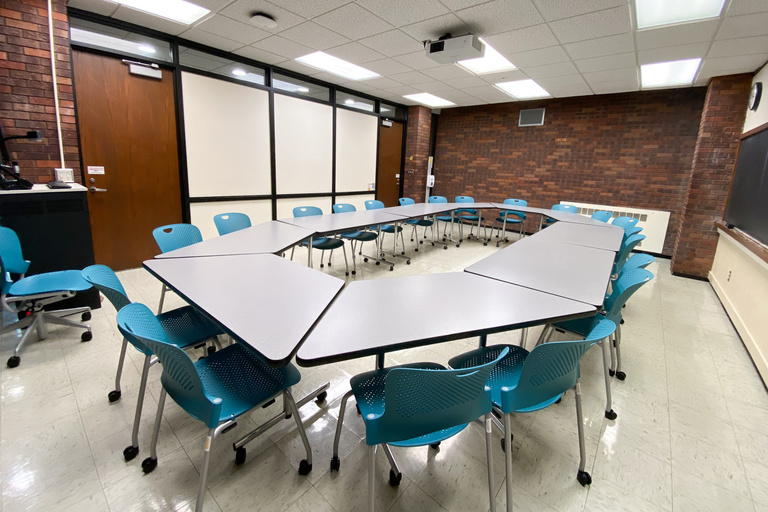 image of classroom 312 English Philosophy Building