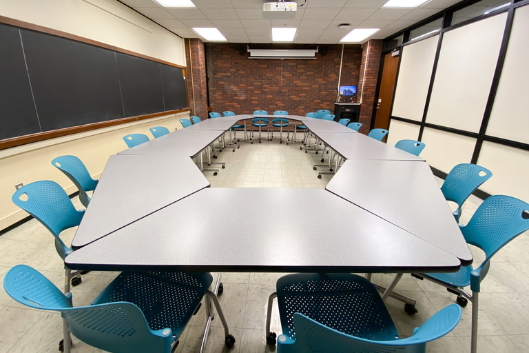 image of classroom 312 English Philosophy Building