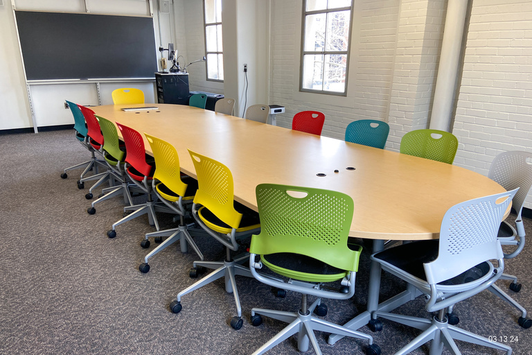 image of seminar classroom 2057 Main Library